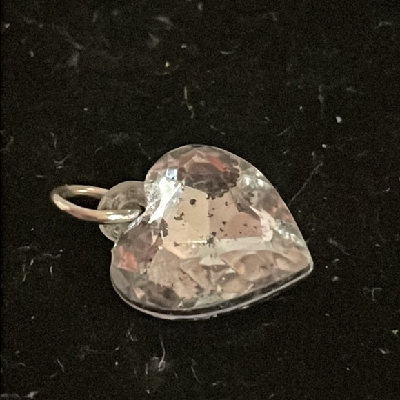 0.5” heart shaped clear crystal charm pendant with jump hoop - Picture 6 of 11